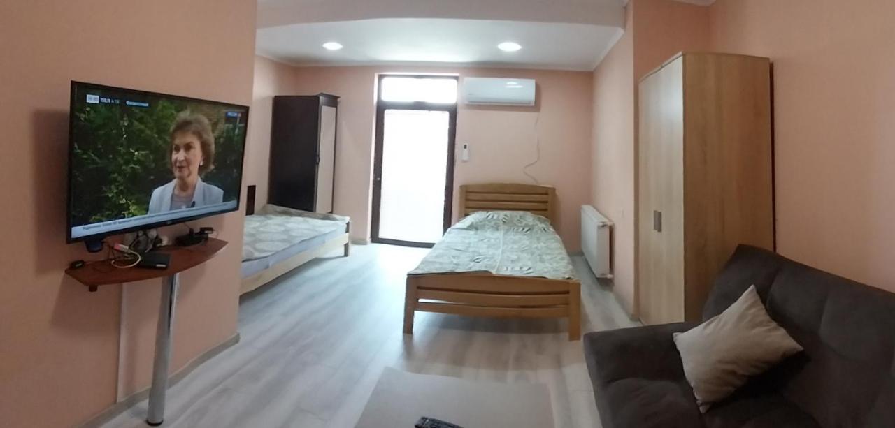 Full House Apartamento Tbilisi Exterior foto