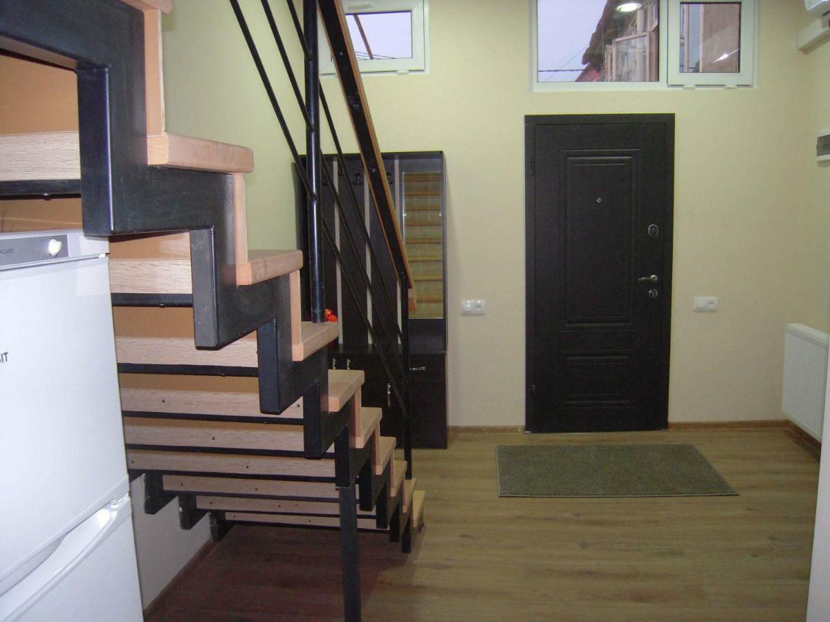 Full House Apartamento Tbilisi Exterior foto