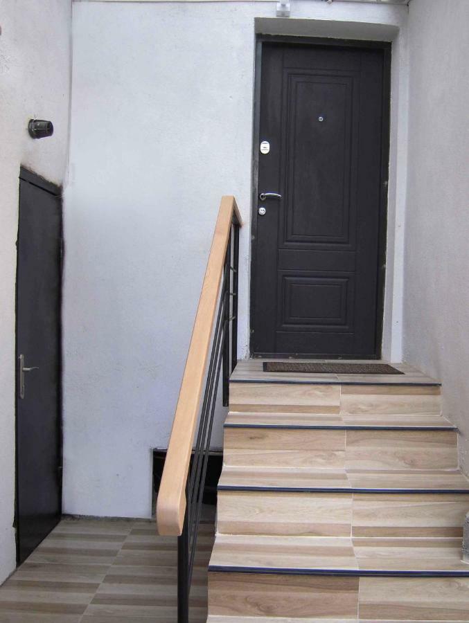 Full House Apartamento Tbilisi Exterior foto